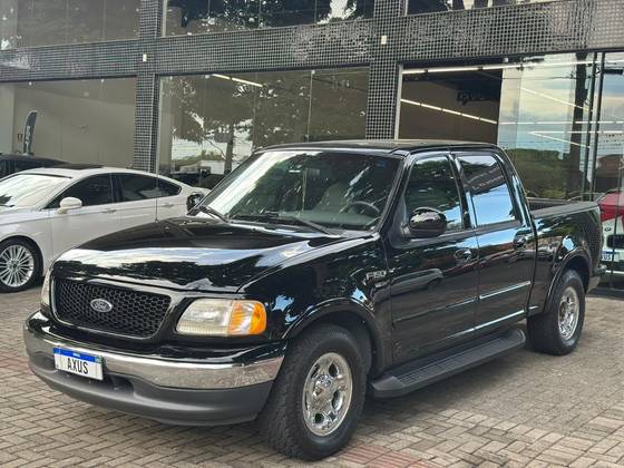 FORD F-150 4.6 TRITON XLT CE 4X4 V8 GASOLINA 4P AUTOMÁTICO FORD F-150 4.6 TRITON XLT CE 4X4 V8 GASOLINA 4P AUTOMÁTICO
